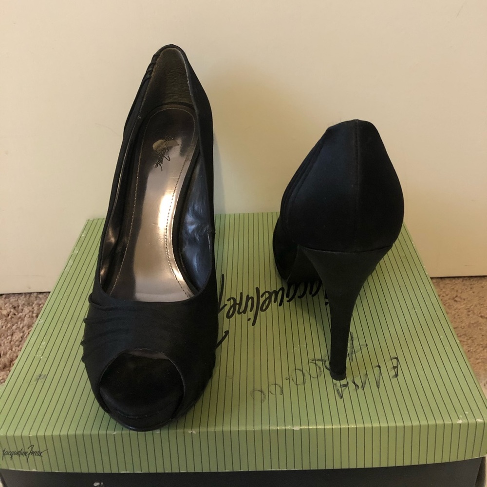 Heels - Picture 2 of 2